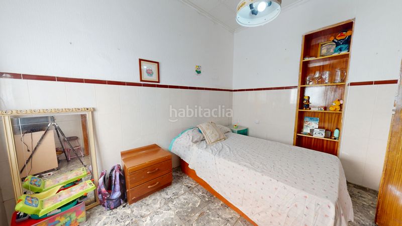 Foto d15abe32-a284-4634-bac3-b0ba79d961a0. Planta baja en Plaza Castelar - Mercado Central Elda