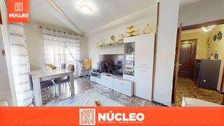 Piso  Calle uruguay 7. Tercera planta sin ascensor con entresuelo en elda