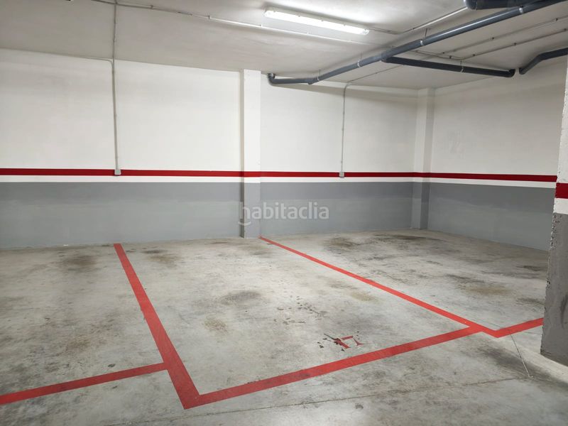 Foto 1225bd4d-da6b-42e2-96b6-9cd9b6ed6482. Affitto posto auto in Centro Elda