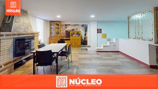 Casa aparellada  Carrer alfafara. Edificio de 3 plantas en la zona eixample de alcoy