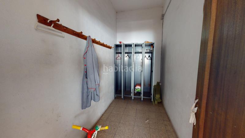 Foto aa50c6bb-9dbf-497d-96ce-0a0f8ddb3c58. Edifici a Santa Rosa Alcoi