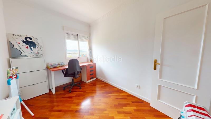 Foto 0f80f8a2-5870-4f98-b8de-ada1ff5f2a0f. Pis a Las Trescientas-San Francisco-Ciudad Vergel Elda