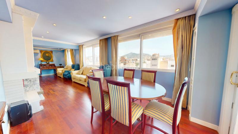 Foto 1adcc02a-eebf-47c1-9729-95154560a135. Penthouse with fireplace parking in Plaza de Toros-Avenida Chapí-Trinquete Elda