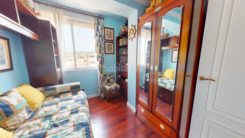 Foto 400d5bc7-82a9-4b08-bad4-3d820b980ae2. Penthouse with fireplace parking in Plaza de Toros-Avenida Chapí-Trinquete Elda