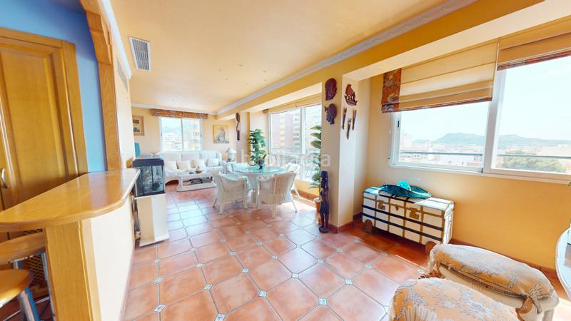 Foto 7bb05306-dfae-40c0-83e7-7cc76e766674. Penthouse with fireplace parking in Plaza de Toros-Avenida Chapí-Trinquete Elda