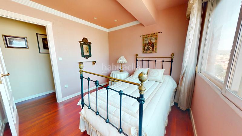 Foto b3b05a88-fc91-474a-80b9-d6a26a7053cc. Penthouse with fireplace parking in Plaza de Toros-Avenida Chapí-Trinquete Elda