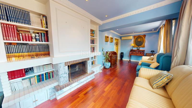 Foto f33fad28-f0b9-44c1-9f6d-25a1933f5cbc. Penthouse with fireplace parking in Plaza de Toros-Avenida Chapí-Trinquete Elda