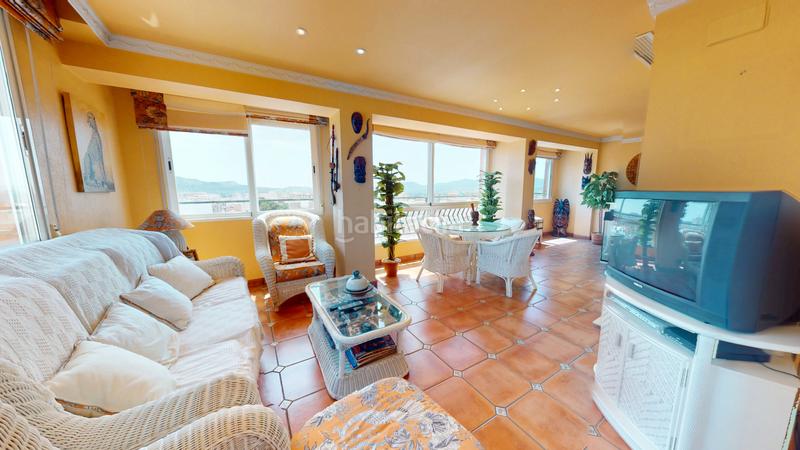 Foto f63e202b-312a-46df-8a8d-7de6beda60b9. Penthouse with fireplace parking in Plaza de Toros-Avenida Chapí-Trinquete Elda