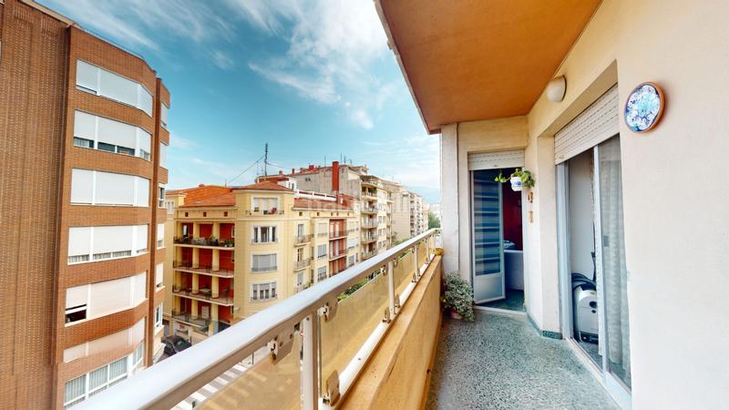 Foto 27b92053-f3f1-40a9-b286-ad5b76c98207. Pis a Eixample Alcoi