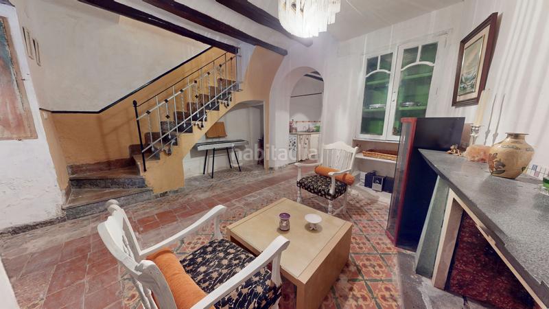 Foto b3a93508-fb09-4b73-b956-e3f72b0771e6. Casa adosada casa de pueblo en venta en calle sant francesc de paula en Gaianes