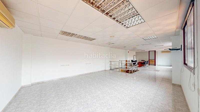 Foto 0b4151f1-0a6e-4d49-b518-fb593e5638f2. Business premise with heating in Eixample Alcoi