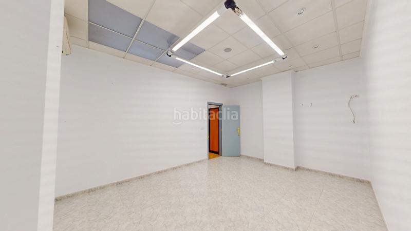 Foto 9a9e41b3-40cd-4125-ab45-fd142ffc2252. Business premise with heating in Eixample Alcoi