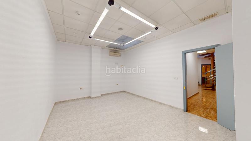 Foto b2820d16-108a-40a8-a965-2af9fc33c6b1. Business premise with heating in Eixample Alcoi