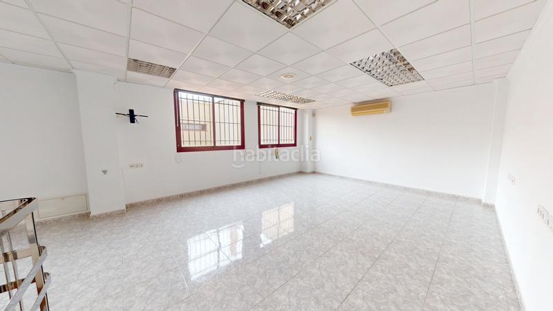 Foto b5e0925d-be61-4fb3-a5ff-d06614565fa7. Business premise with heating in Eixample Alcoi