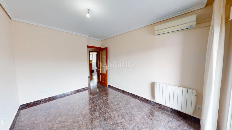 Foto a8eedf9e-0638-40e8-81b3-3d0dbf9c78cf. Pis amb calefacció a Zona Nord Alcoi