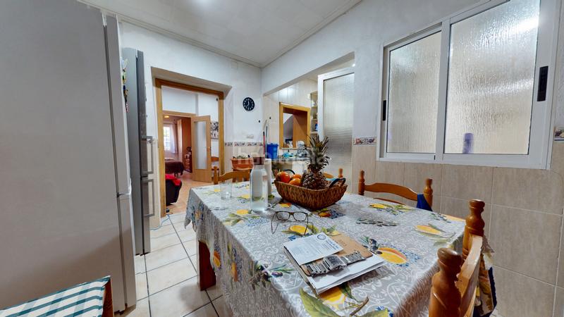 Foto 1e43463c-0ae2-4e5a-af3c-0a4a93624956. Casa a Centro Elda