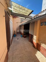 Towny house in Centro. Casa en venta en puertollano