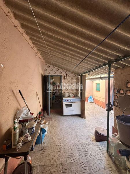 Foto 940f29ba-514d-4b45-b849-3e6e8ba13577. Casa aparellada a Centro Puertollano