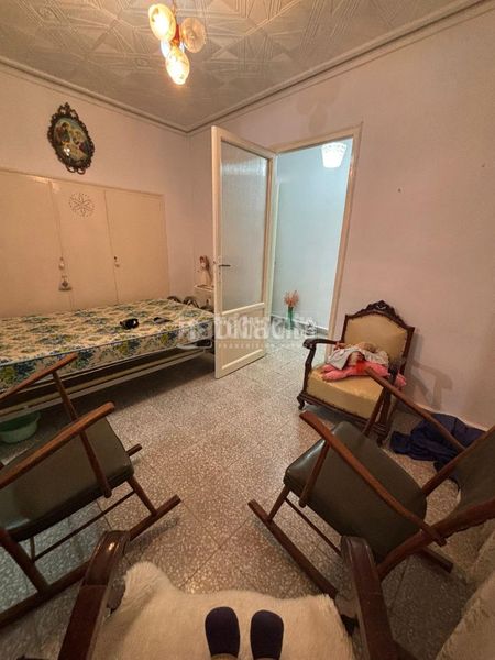 Foto d5c11738-2361-4d11-bfbc-6fa7e1172c60. Casa aparellada a Centro Puertollano