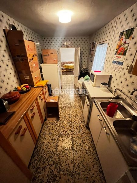 Foto ade32583-6c64-4aae-ac85-62e7ca2b6fa7. Casa aparellada amb calefacció a Centro Puertollano