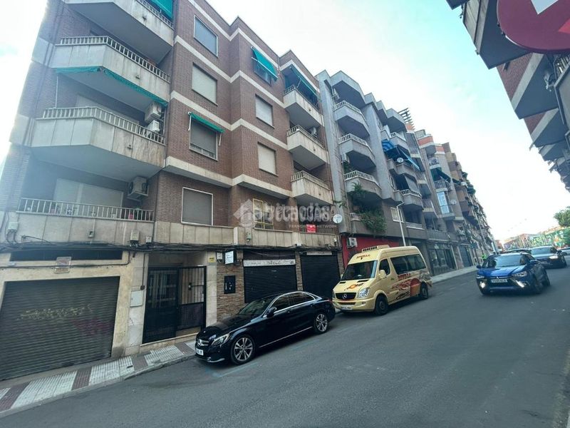 Foto ed3f5f12-e1cc-47cf-af77-672e1a5b5d25. Pis a Centro Puertollano