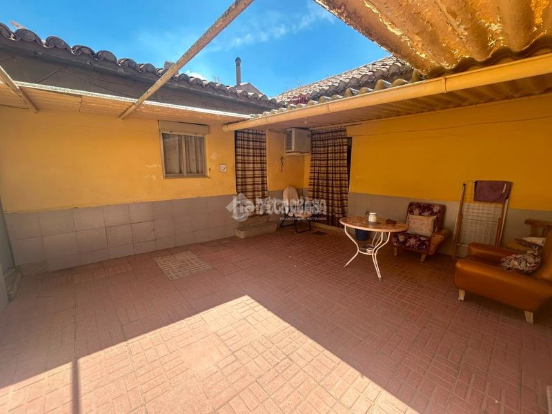 Foto 391bd0d8-25f4-4eae-be83-58ab7fb78ae1. Casa aparellada a Carretera de Córdoba - Libertad Puertollano