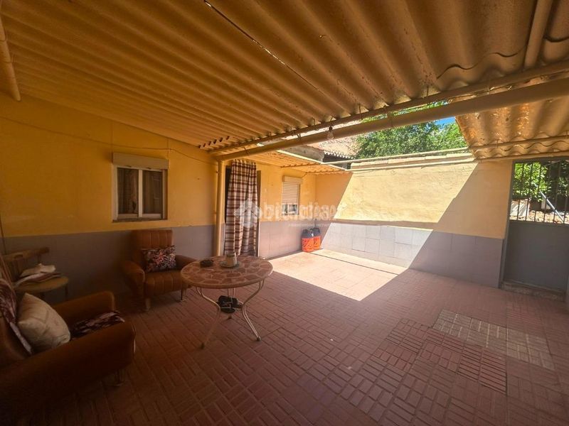 Foto 900df109-8c87-4299-8a1e-50844a92140d. Casa aparellada a Carretera de Córdoba - Libertad Puertollano
