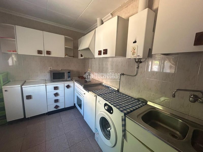 Foto a5e8629b-9996-4332-bf2d-6be458063c9e. Casa aparellada a Carretera de Córdoba - Libertad Puertollano