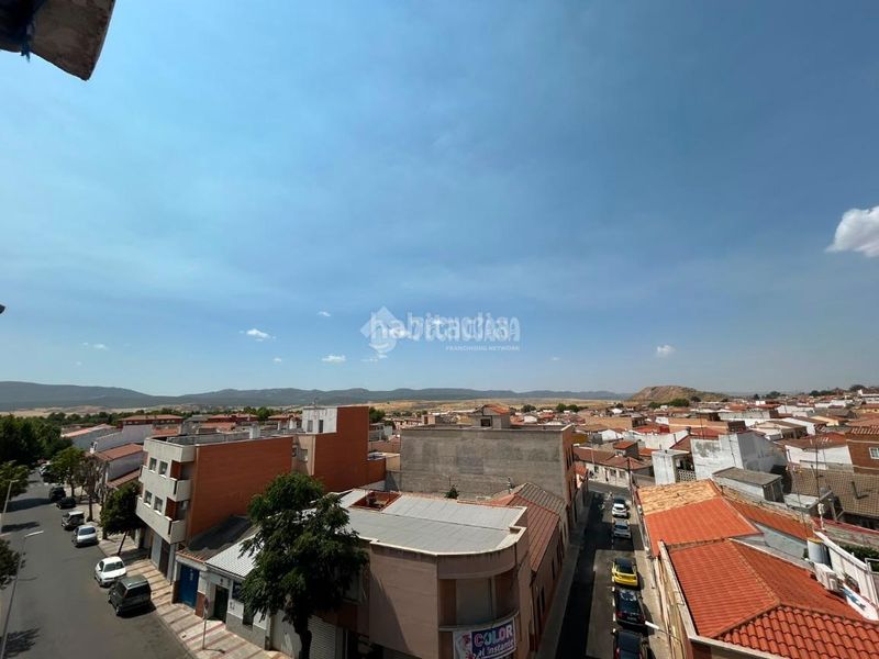 Foto 12b0f010-8edc-4b9f-8fef-d1f6f2113dfd. Pis a Centro Puertollano