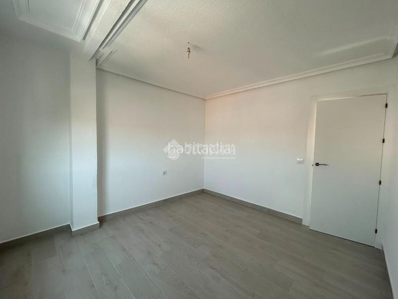 Foto adce6bdf-e8ea-4d07-b5f6-328eac86f52c. Pis a Centro Puertollano