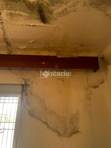 Foto 9737ca63-15f9-445c-a1ba-57fb475fad5d. Casa aparellada a Centro Puertollano