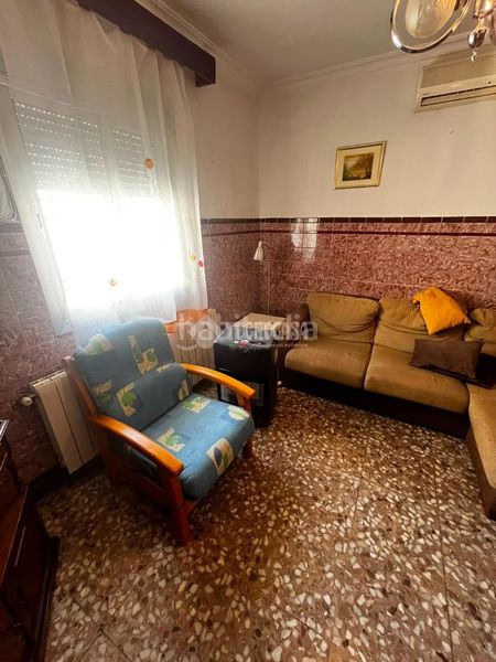 Foto 9b1893da-b3db-4f7e-9d72-df7da773550a. Casa aparellada a Centro Puertollano