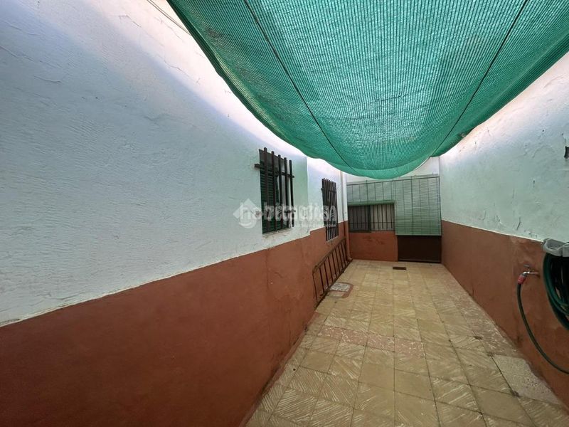 Foto 765b750b-1457-4844-843f-bd11f6197f40. Casa aparellada amb calefacció a Argamasilla de Calatrava