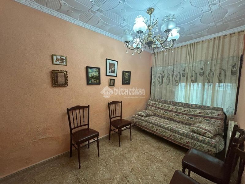 Foto 7951b80b-8307-411d-aa2d-6d7bfa1af08e. Casa aparellada amb calefacció a Argamasilla de Calatrava