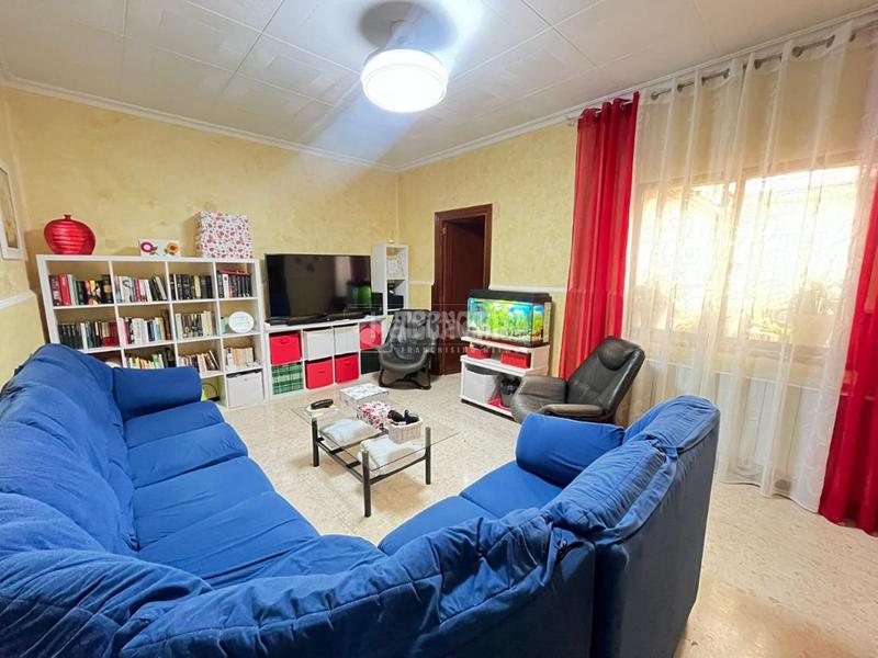 Foto 920a1b7d-8b1a-4f8c-89bf-36d451ed23c0. Towny house with heating in Carretera de Córdoba - Libertad Puertollano