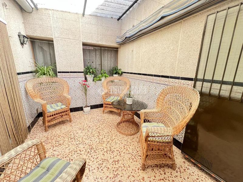 Foto f6e534de-48de-4bc6-bf45-dd454fd34443. Towny house with heating in Carretera de Córdoba - Libertad Puertollano