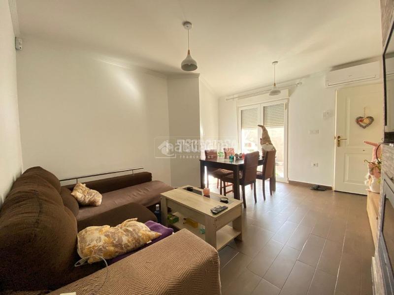 Foto 3d8323b7-9a47-4455-a599-ee0832b66b50. Casa pareada casa en venta en Centro Puertollano