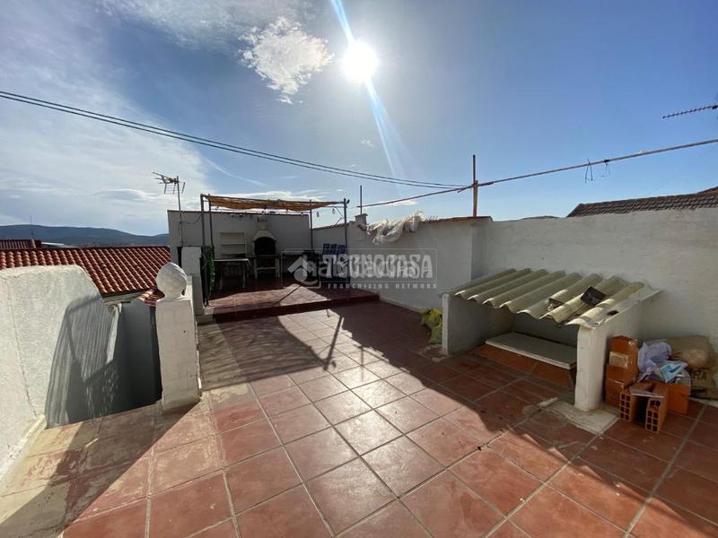 Foto 5828b81e-08ad-41b6-bb06-2a80a5383b78. Casa pareada casa en venta en Centro Puertollano