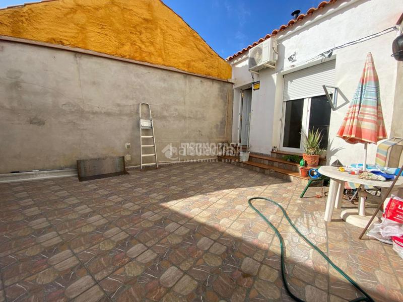 Foto a4477f81-aa4d-4118-9f35-095d9787297c. Casa pareada casa en venta en Centro Puertollano