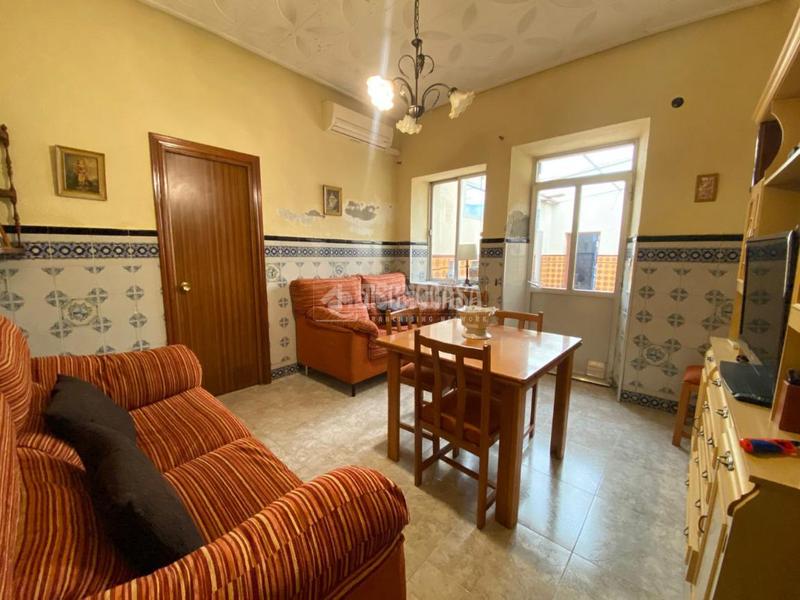Foto 60d92d5e-e061-43b8-9179-64d8a93d7567. Casa pareada casa en venta en Centro Puertollano
