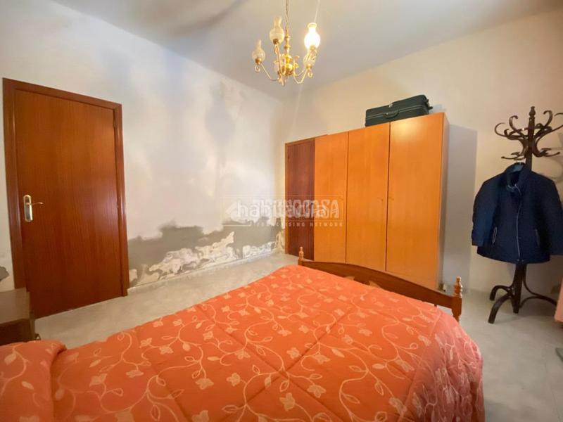 Foto afddb987-b0db-4b70-817d-b17cb0fede81. Casa pareada casa en venta en Centro Puertollano