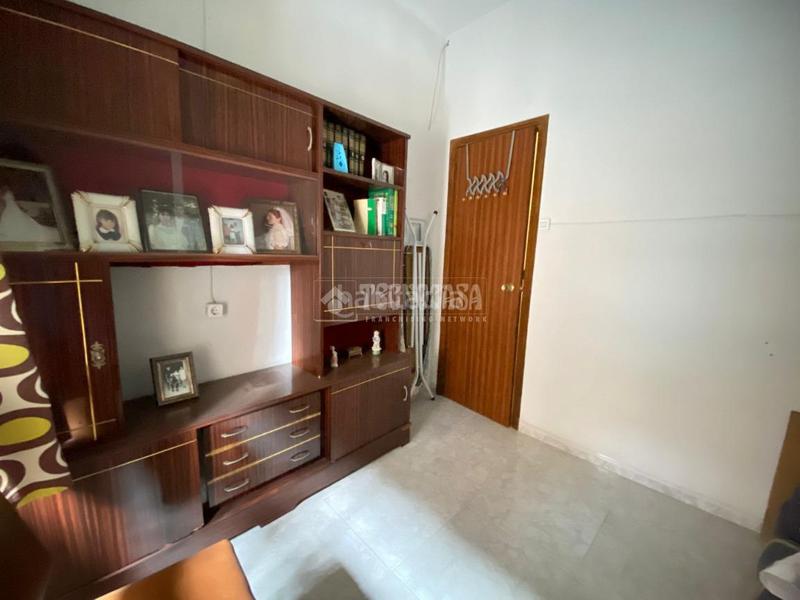 Foto cf2b1341-a782-4679-b4ce-333260c96bf9. Casa pareada casa en venta en Centro Puertollano