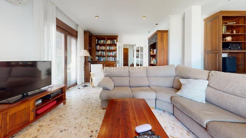 Foto 31c43649-3931-496e-8fb1-f22d6efd0a0b. Casa a avenida vista mar a San Bernabé Algeciras