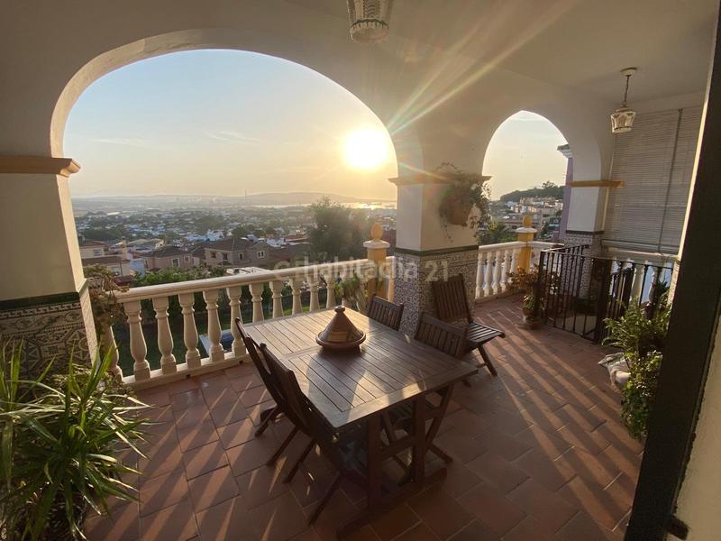 Foto 886db6ba-7cbd-486a-9ced-51e0758d358f. Casa a avenida vista mar a San Bernabé Algeciras