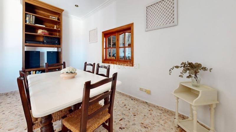 Foto 89fe576b-f669-4fcc-bb21-7327f4429b59. Casa a avenida vista mar a San Bernabé Algeciras