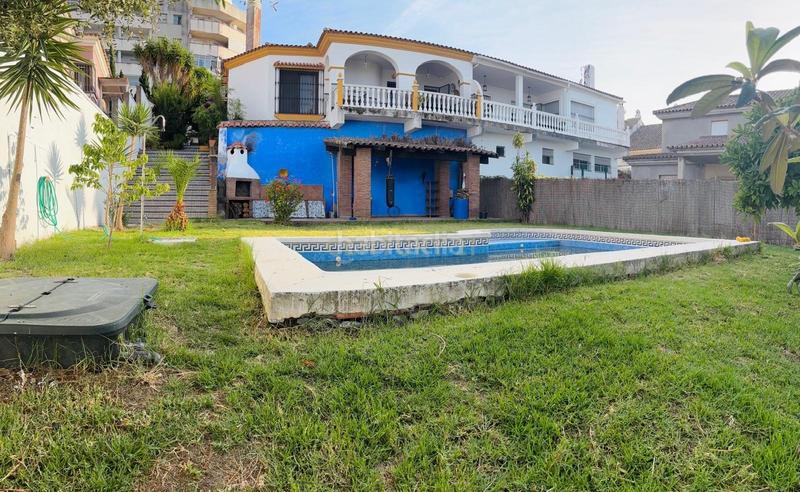 Foto eeae8872-41f3-48c1-b6fe-2585cc4fb9ae. Casa a avenida vista mar a San Bernabé Algeciras