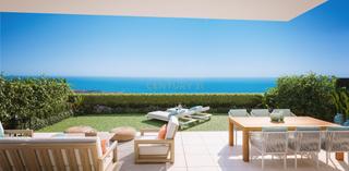 Apartamento  Calle sietecolores, rincón de la victoria, spain. Estupendo piso con vista al mar en venta en rincón de la victori