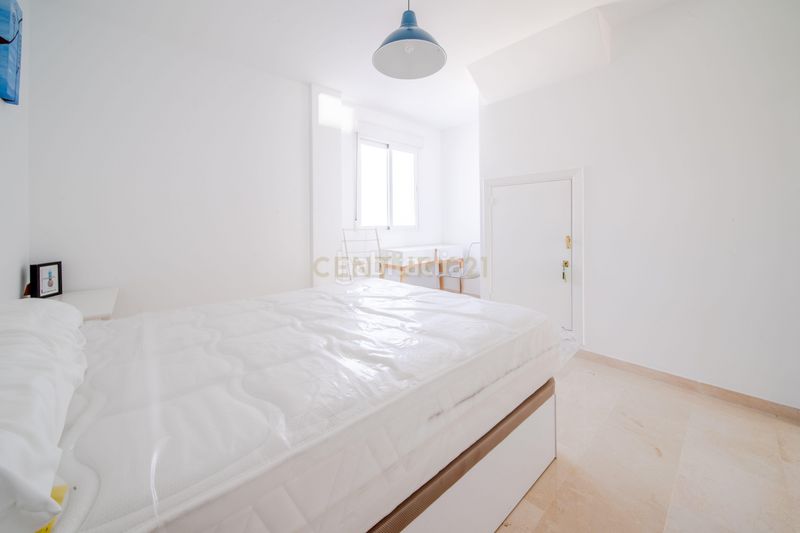 Foto 2a5ef63d-a2b8-43ba-824d-beeba7ebd024. Apartament amb aparcament piscina a Arroyo de la Miel Benalmádena
