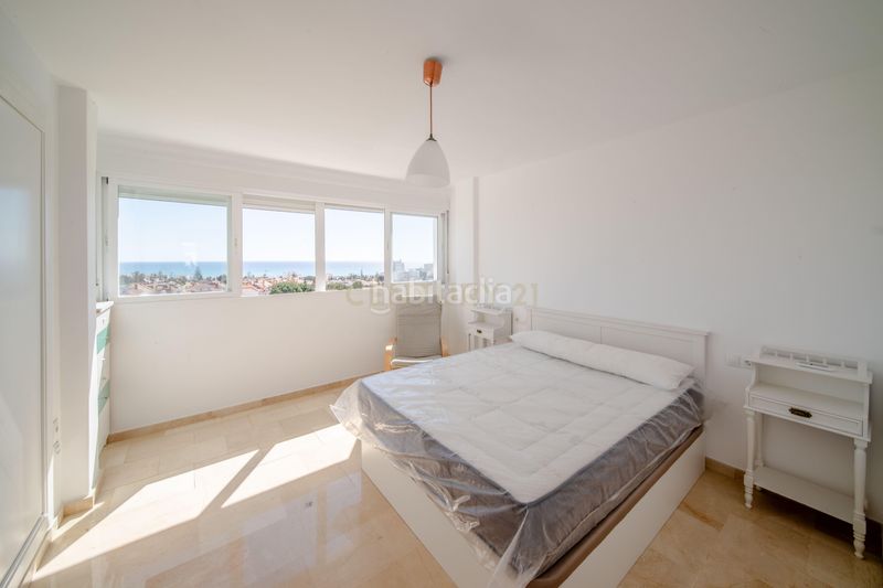 Foto 3336f032-57b0-4eba-8d70-9337a5a4eda1. Apartament amb aparcament piscina a Arroyo de la Miel Benalmádena