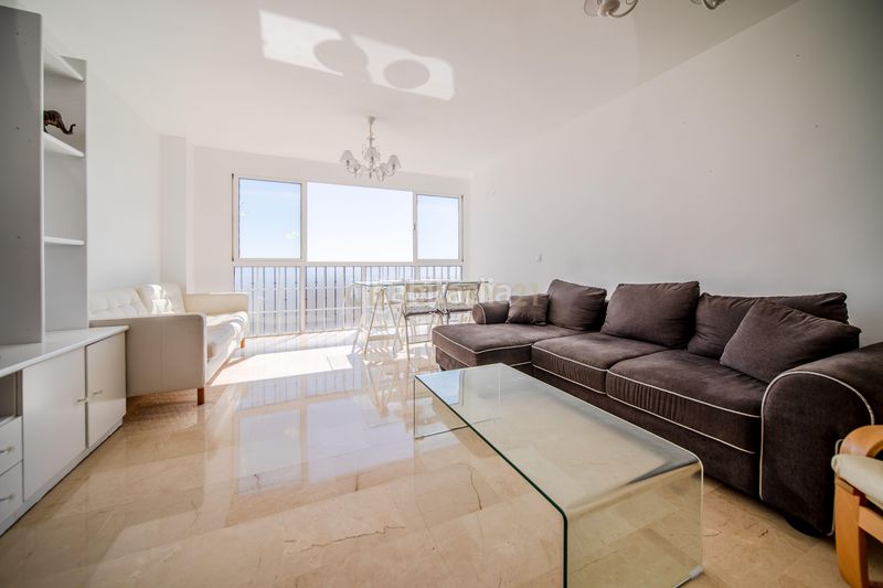 Foto 395a54c9-a926-400d-abff-bd22fd6218bb. Apartament amb aparcament piscina a Arroyo de la Miel Benalmádena